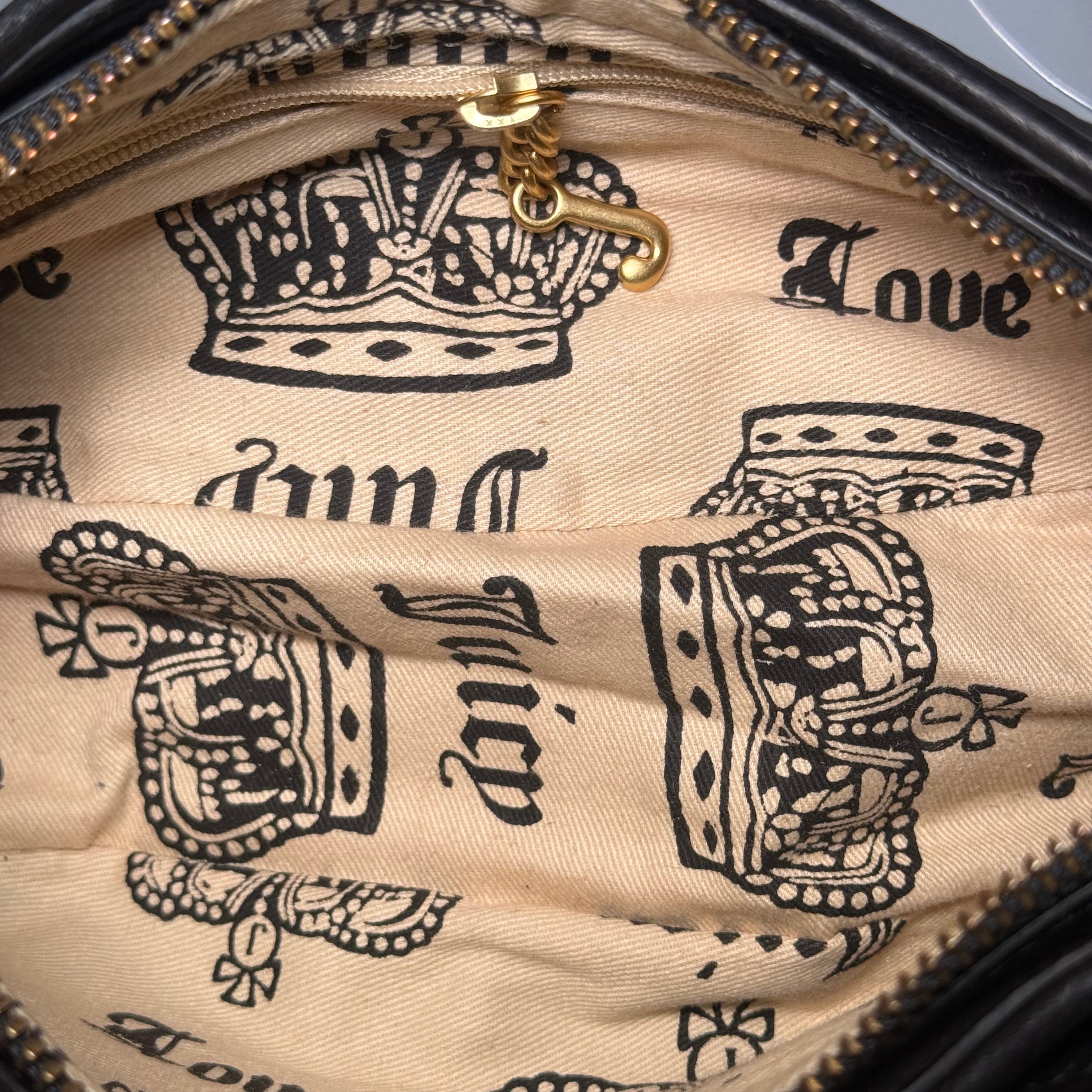 Circa 2007 Juicy Couture