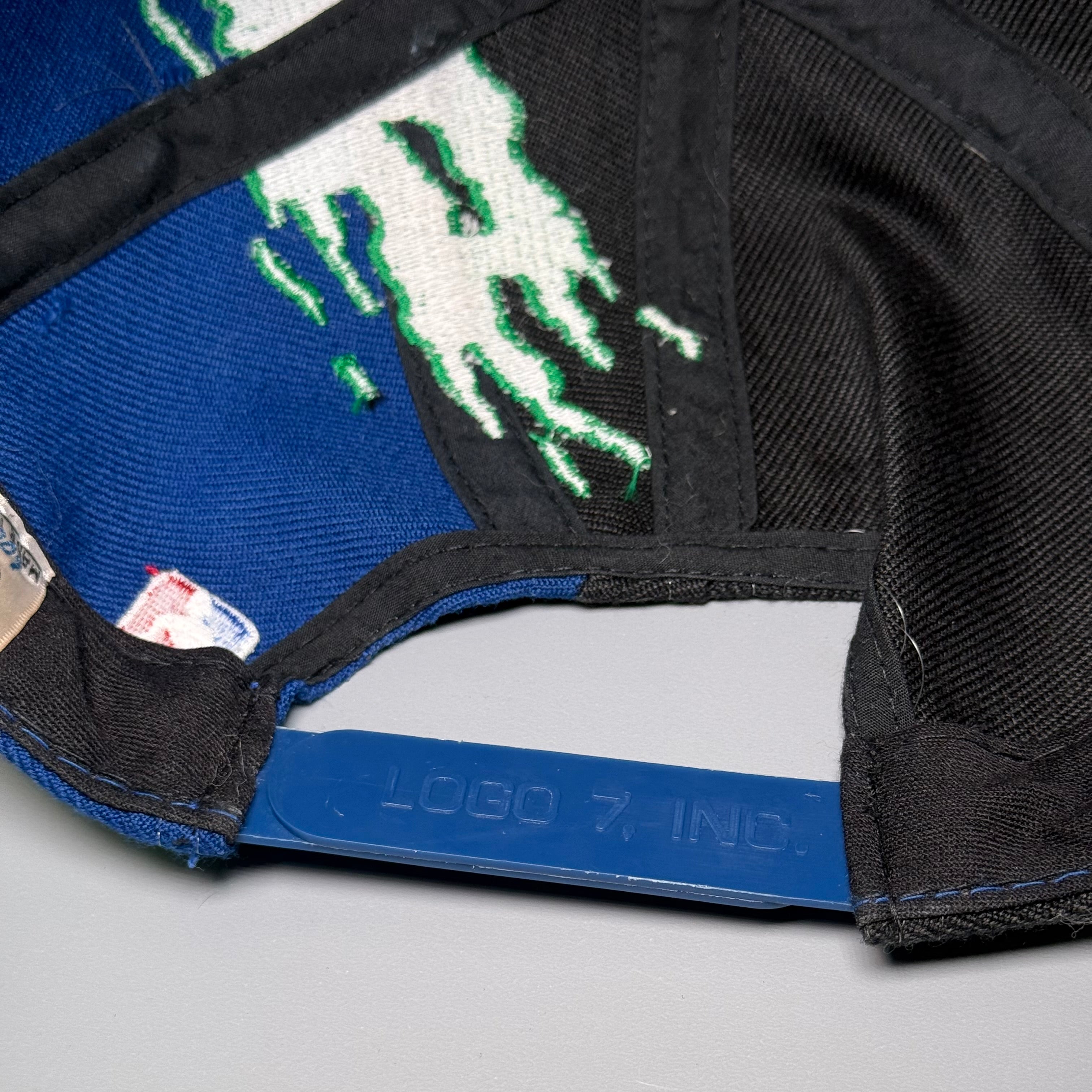 90s NBA Dallas Mavericks Splash Snapback Cap (Black Dome)