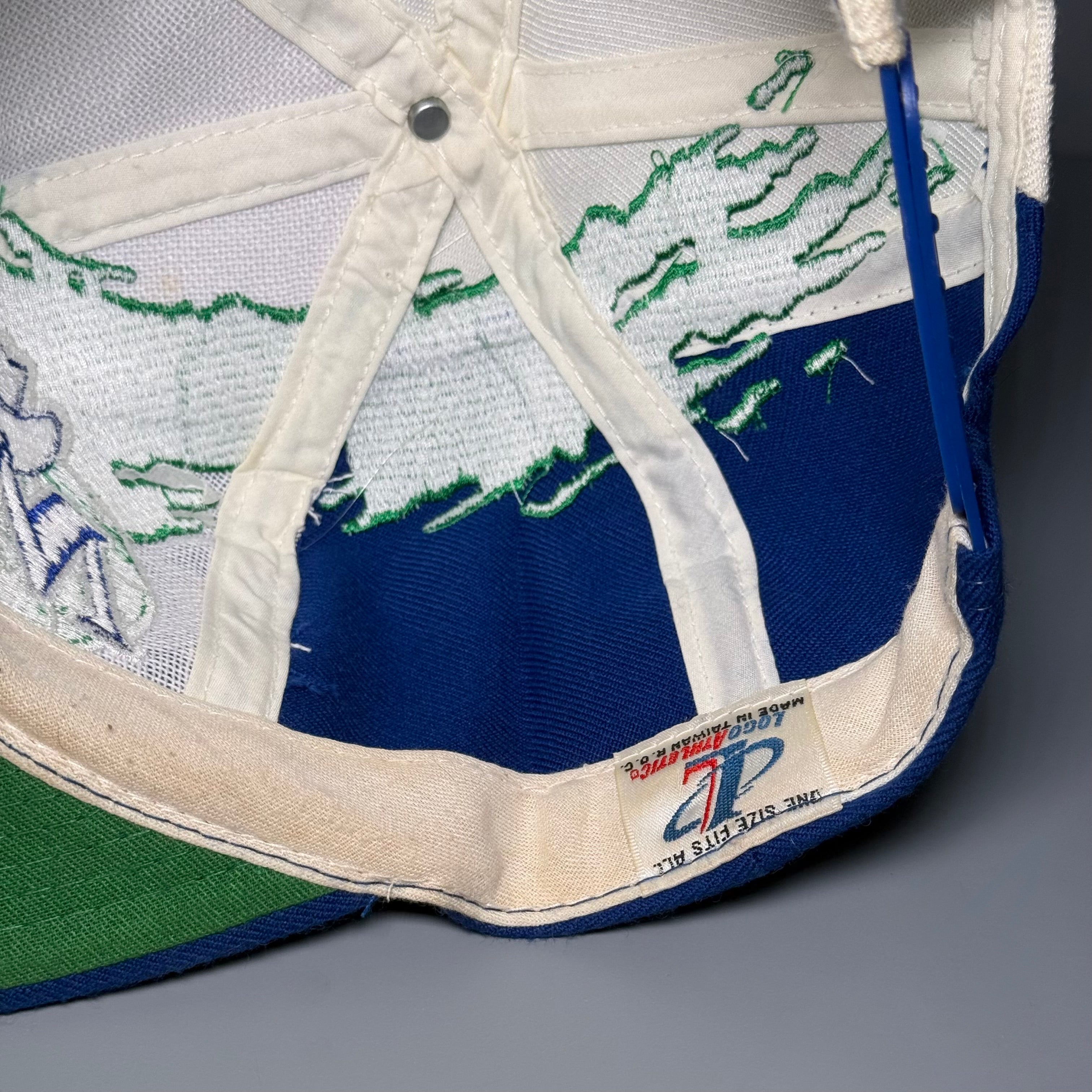 90s NBA Dallas Mavericks Splash Snapback Cap (White dome)