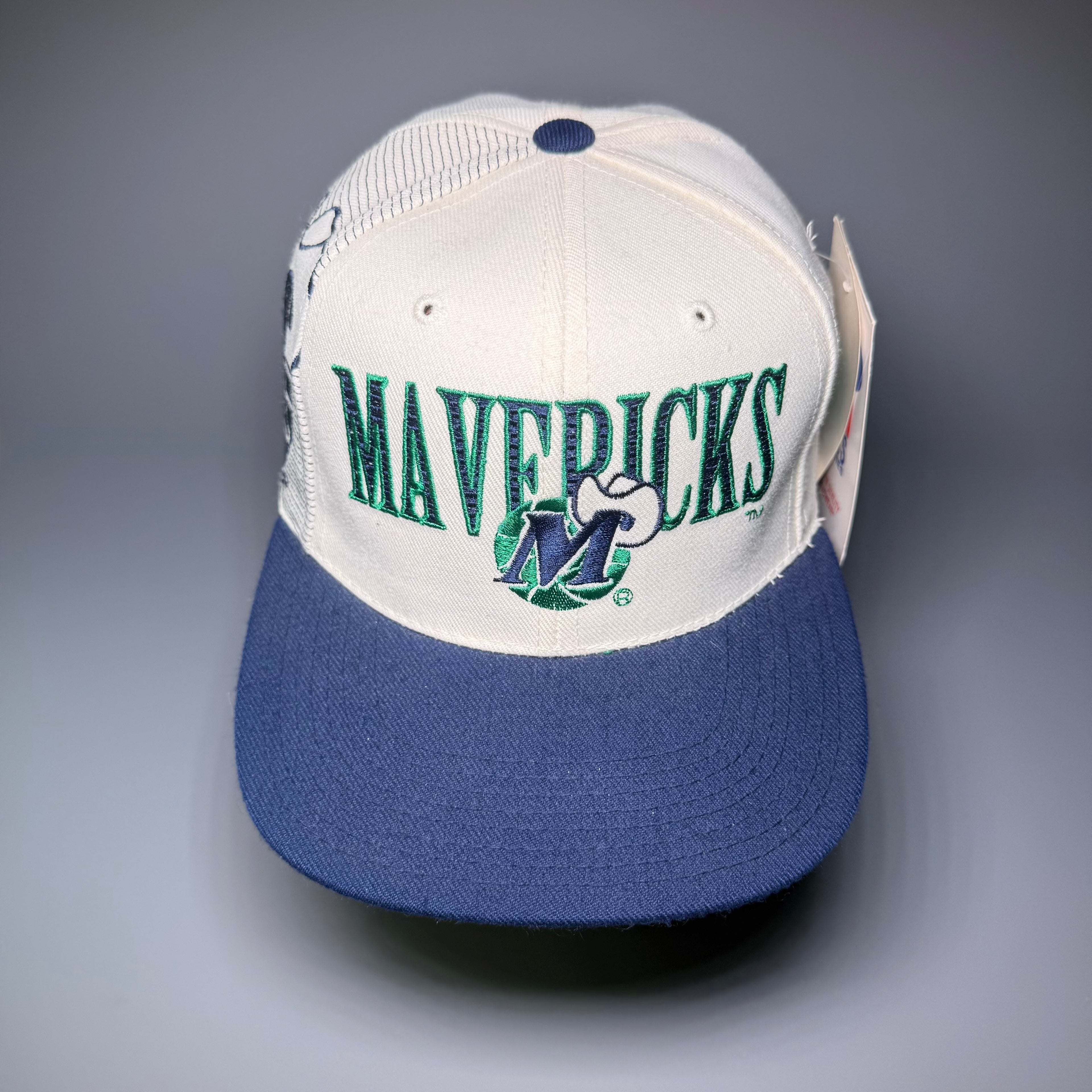 NWT 90s NBA Dallas Mavericks Shadow Snapback Cap