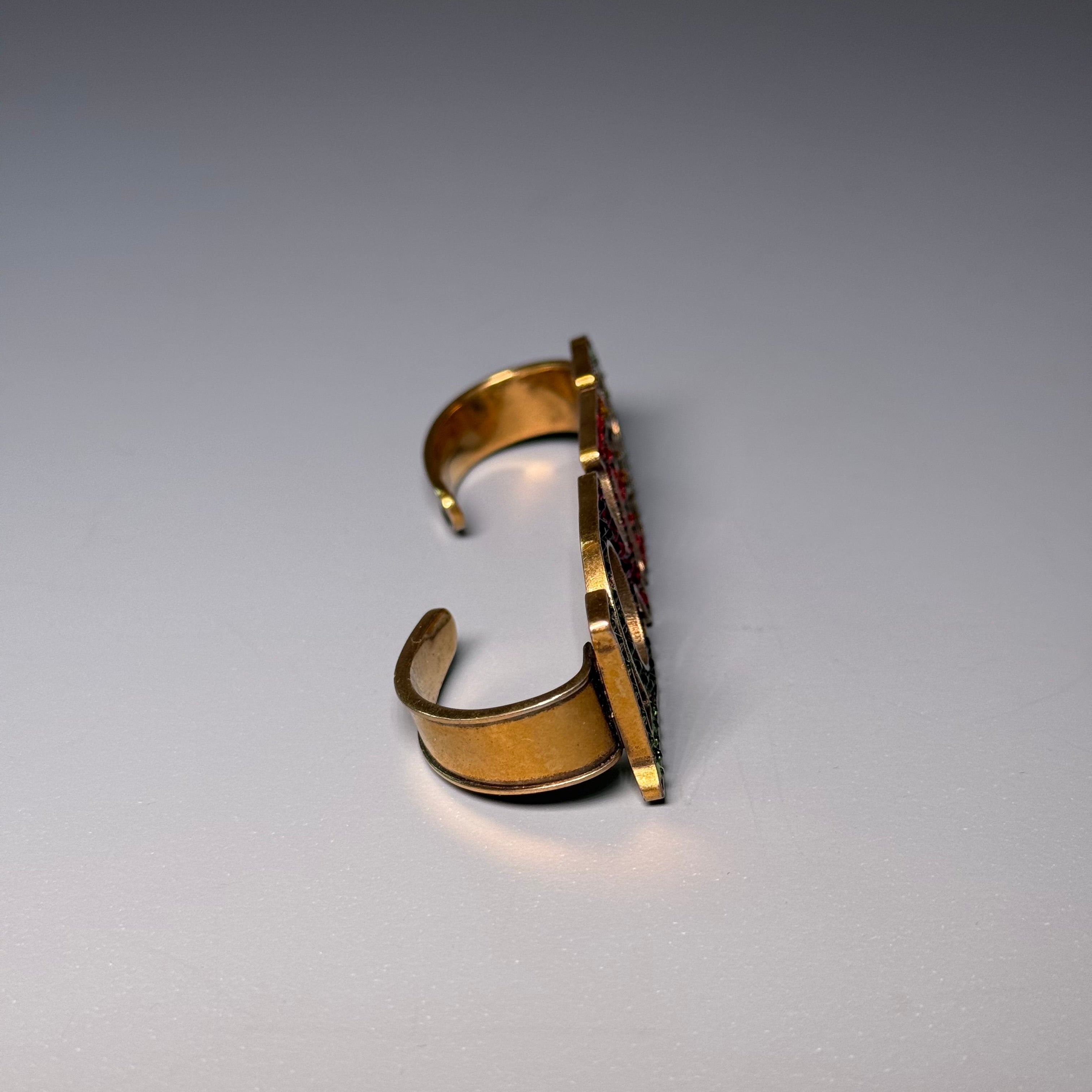 Gucci “LOVED” Two-Finger Ring