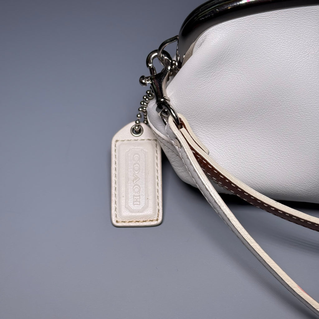 Coach White Leather Kisslock Framed Wristlet Pouch