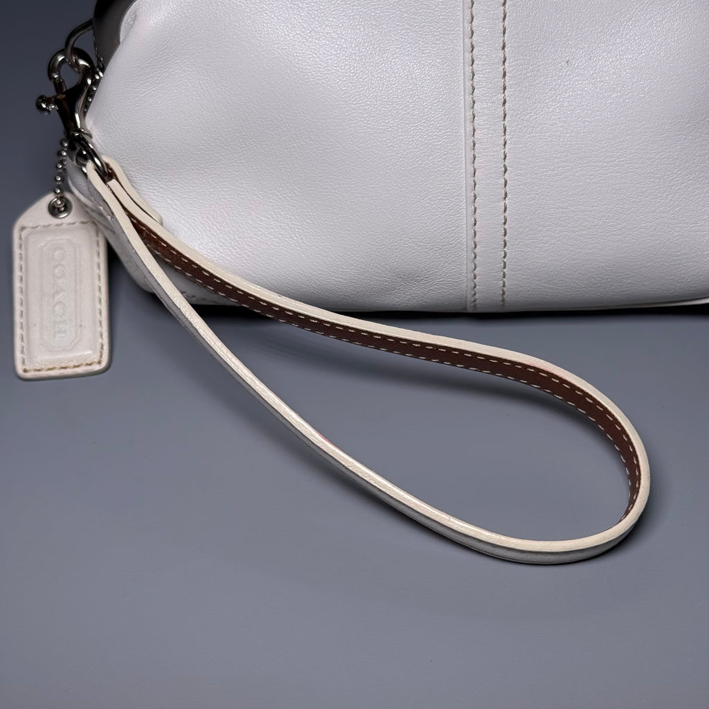 Coach White Leather Kisslock Framed Wristlet Pouch