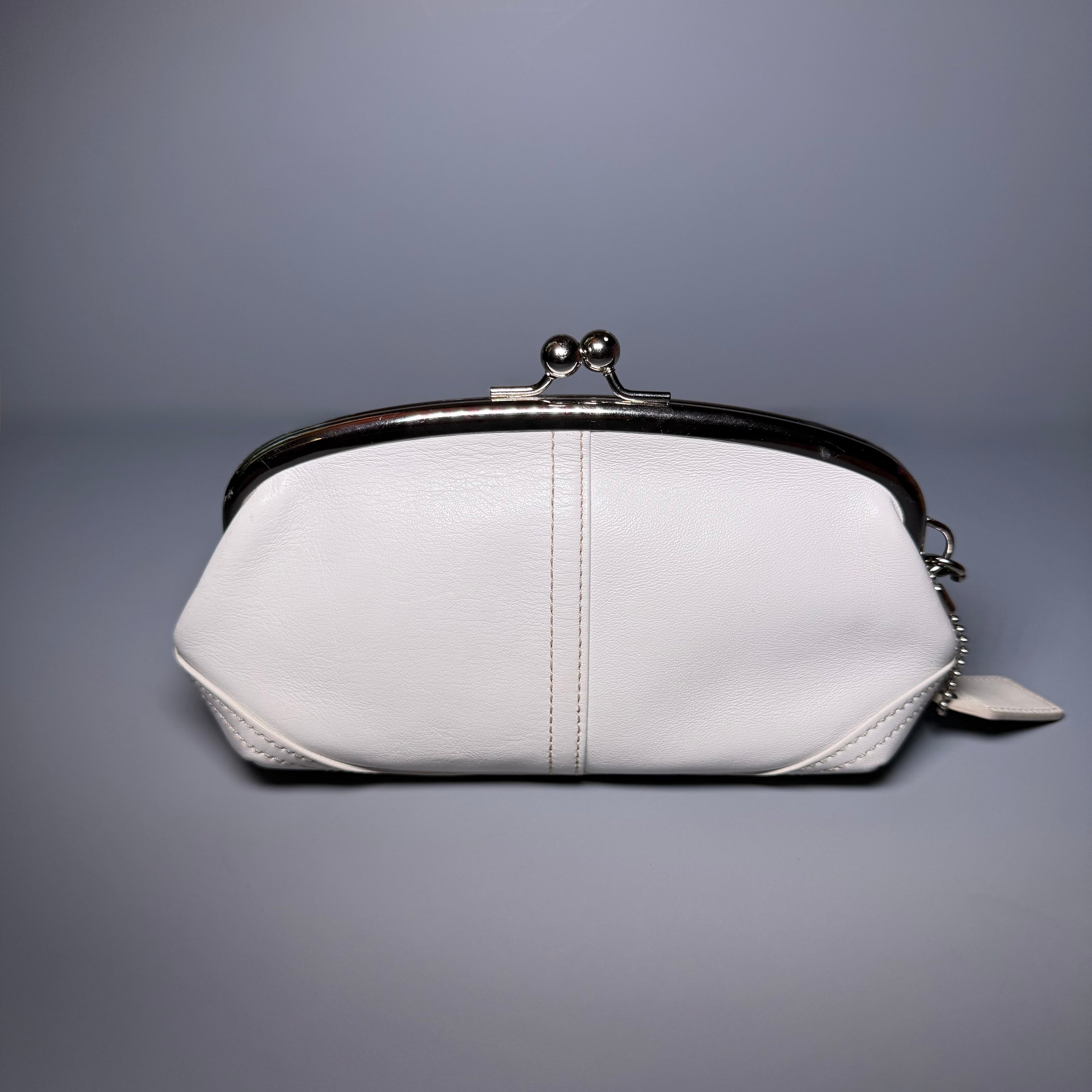 Coach White Leather Kisslock Framed Wristlet Pouch